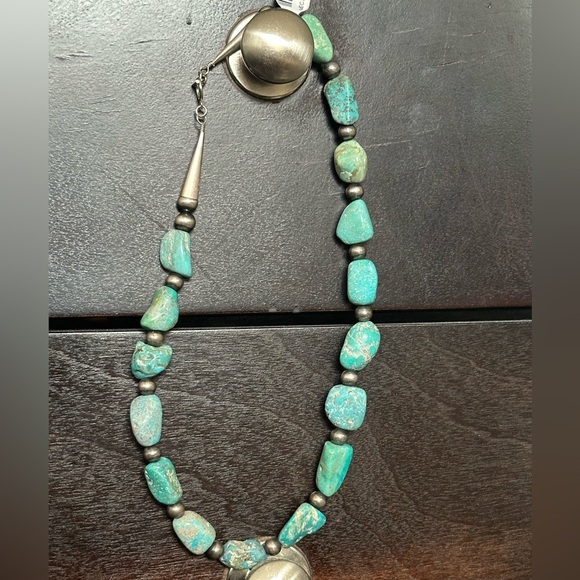 Turquoise Navajo pearls and Navajo made necklace - Picture 5 of 7